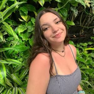 Meet your Posher, Leah